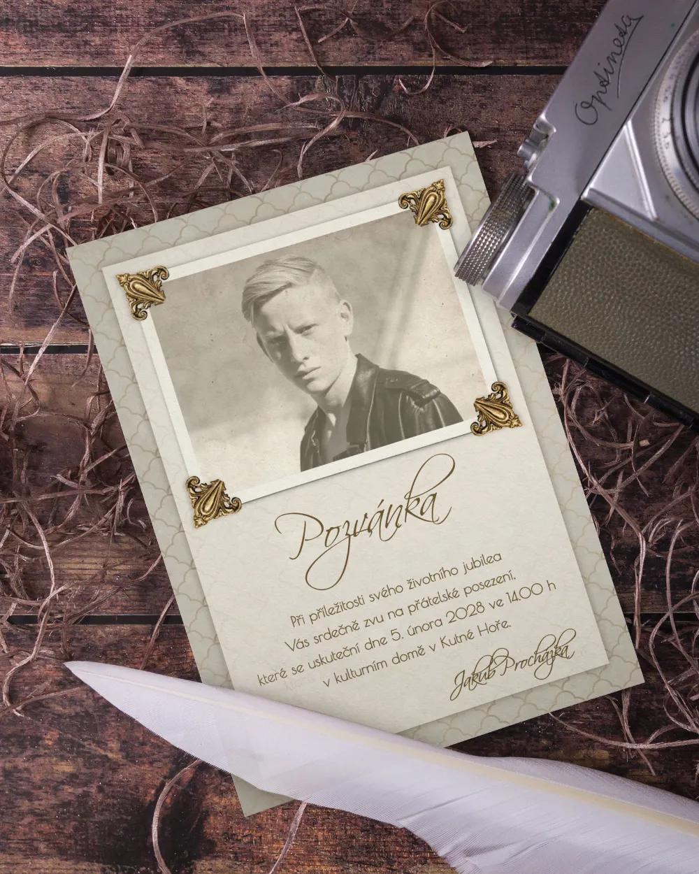 Pozvánka na oslavu narozeniny ve vintage stylu s fotkou 2/5
