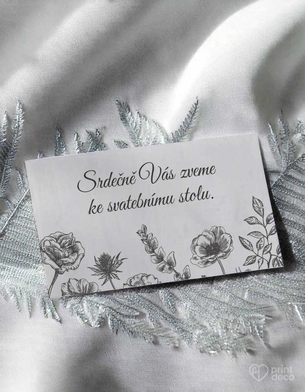 Pozvánky ke stolu – se světlým motivem luční květy